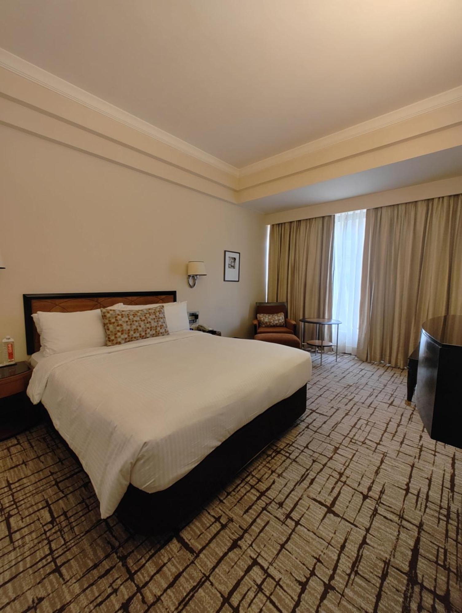 Hotel Marine Plaza Mumbai Bagian luar foto