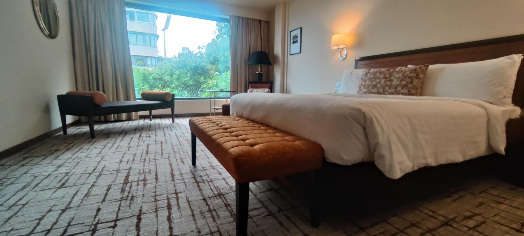 Hotel Marine Plaza Mumbai Bagian luar foto